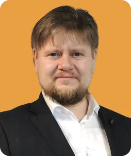 Ренат Акмалов